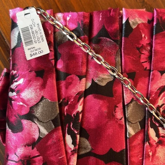 NWT White House Black market pink floral purse - Picture 3 of 5